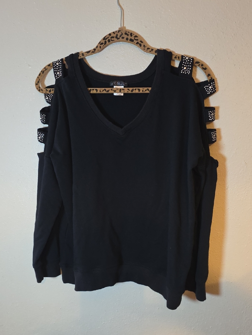 VENUS Black Cold-Shoulder V-Neck Sweatshirt with Studded Straps